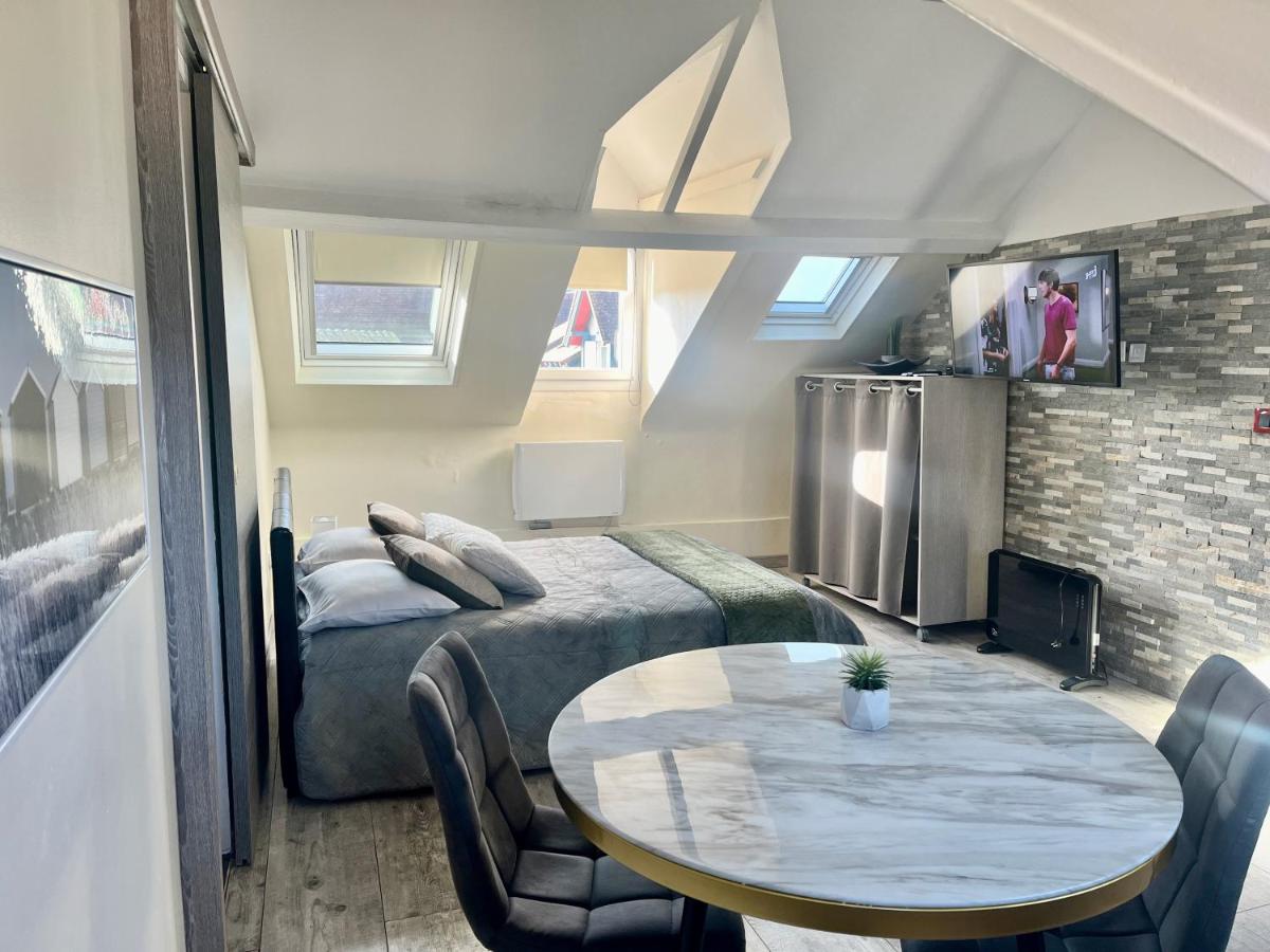 La Villa l'Oiseau Bleu proche de la plage et de Deauville !!! Awards 2024 - Housity