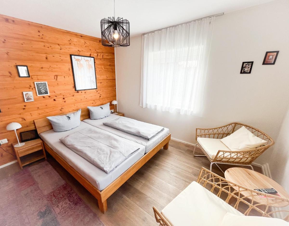 Hacienda Hotel - Housity