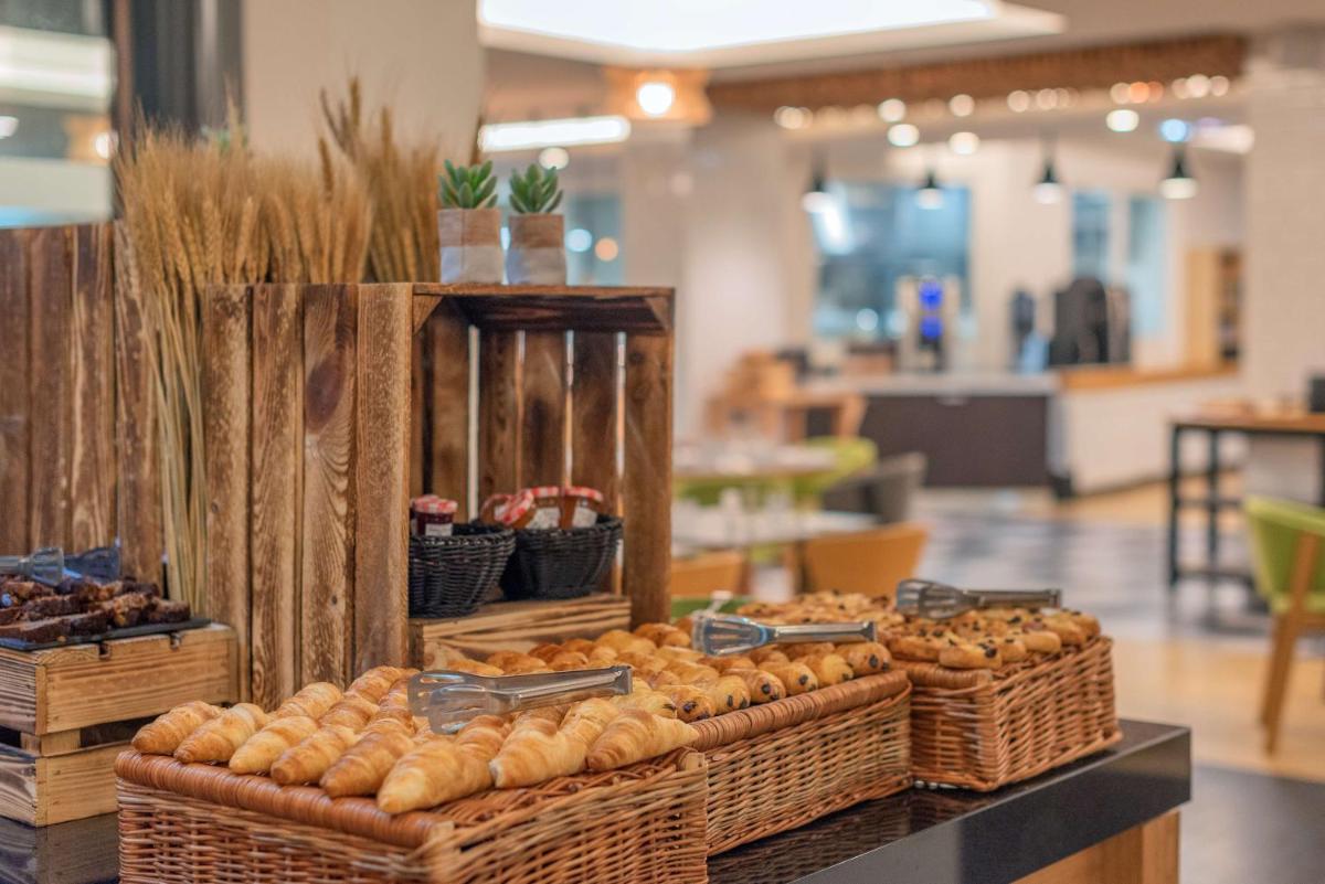 DoubleTree by Hilton Paris Bougival - Housity