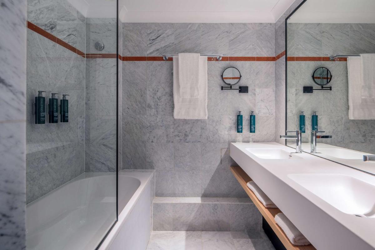 DoubleTree by Hilton Paris Bougival - Housity