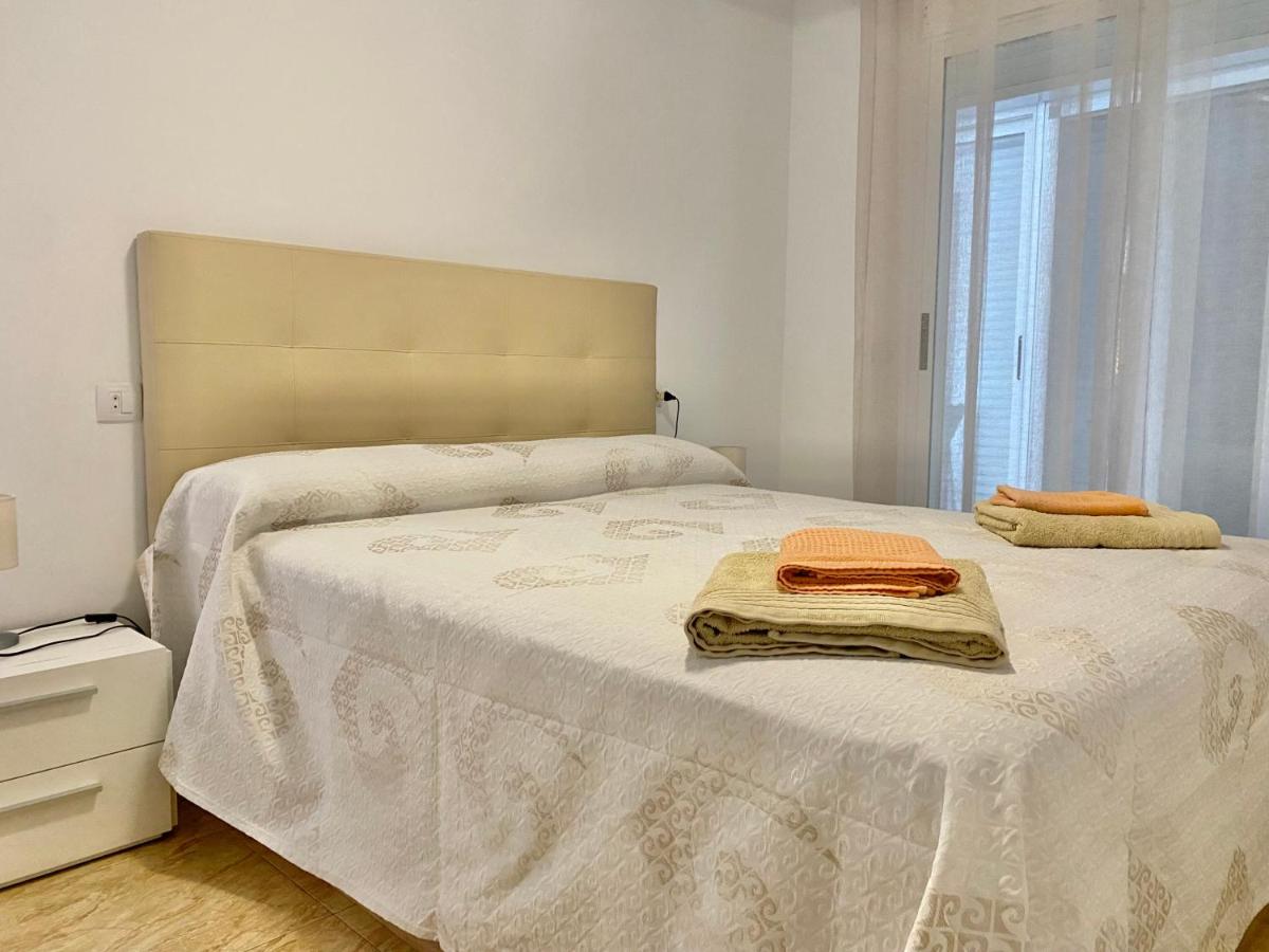 Apartamento en playa Gandia con piscina y parking - Housity
