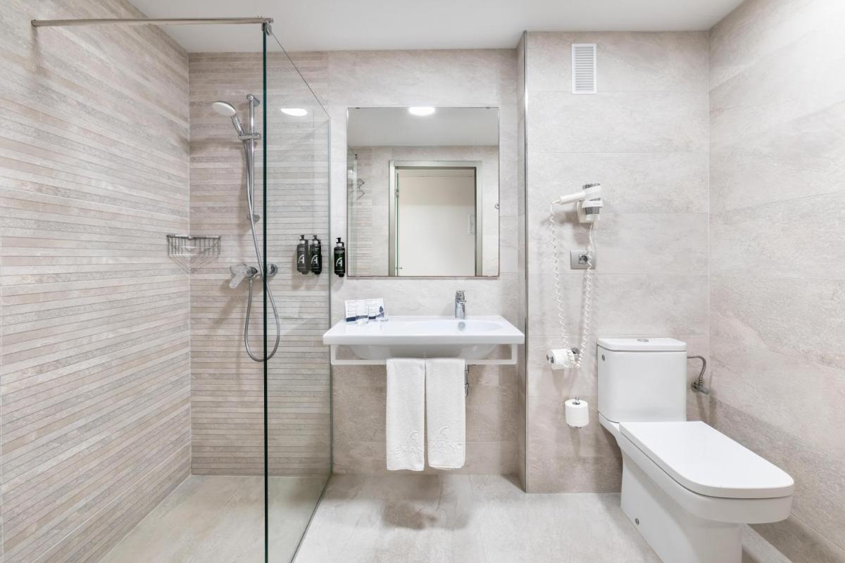 Un baño de Alexandre Troya