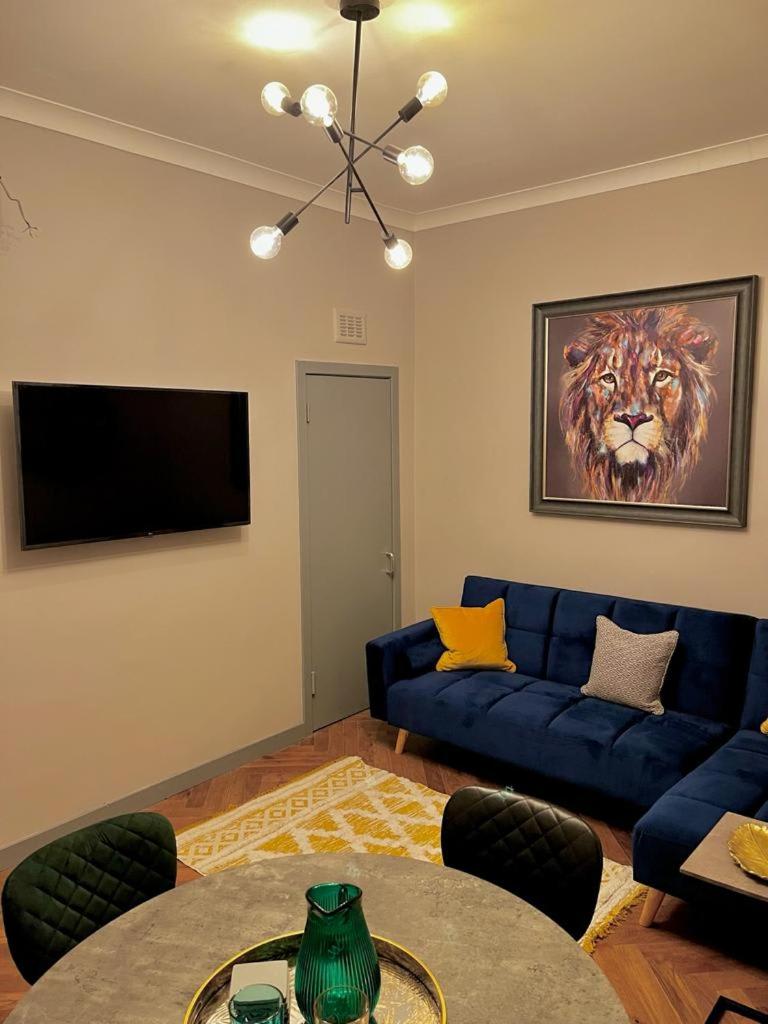1 bed Apt in West End - Housity
