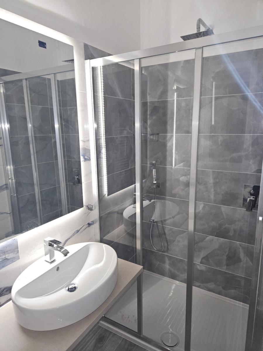 Hotel Trasimeno Bittarelli - Housity
