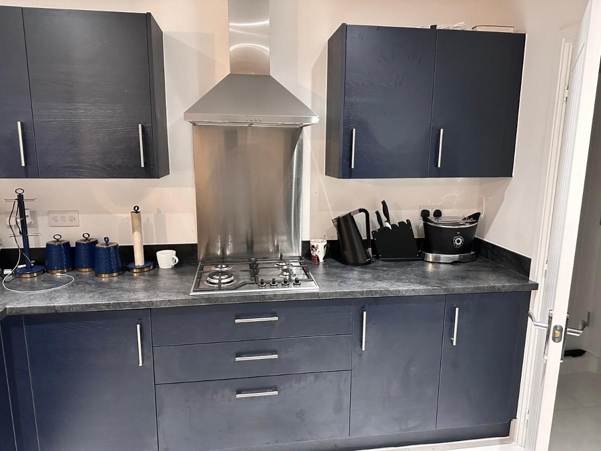 Stylish Lux - Housity