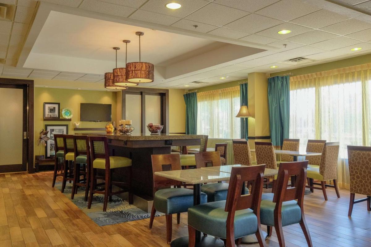 Hampton Inn Edenton - Housity