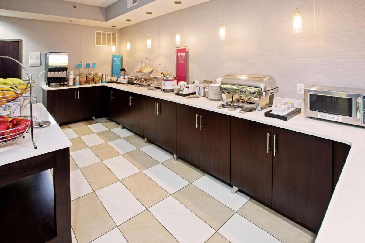 Hampton Inn Elizabethtown - Housity
