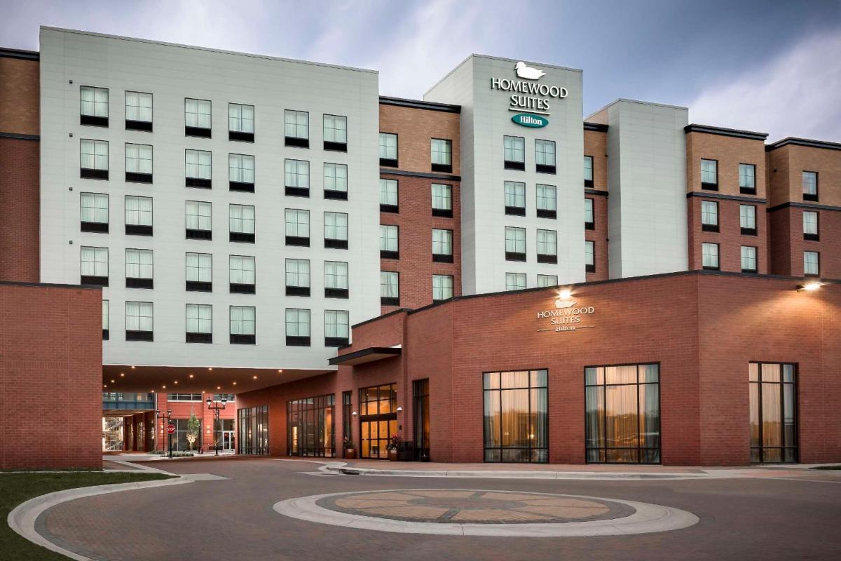 Homewood Suites by Hilton Coralville - Iowa River Landing - Housity