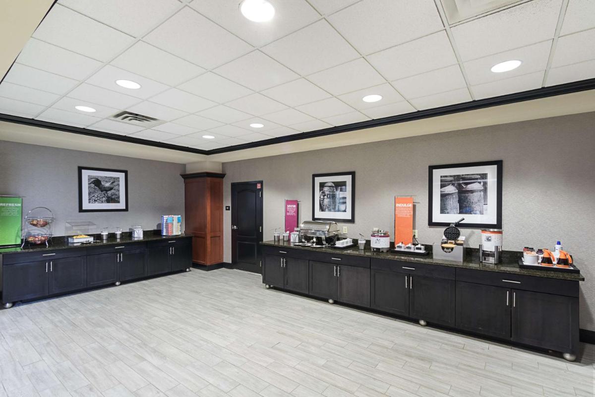 Hampton Inn and Suites Indianapolis/Brownsburg - Housity