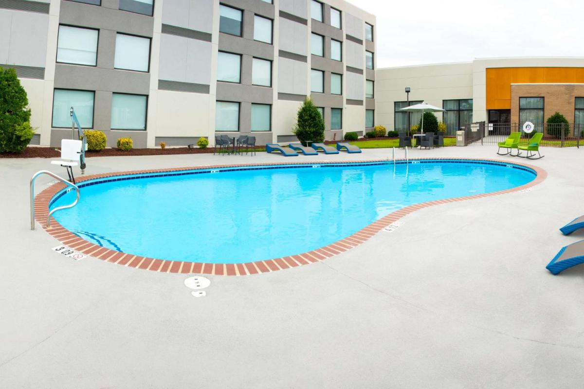 Hampton Inn Kinston - Housity