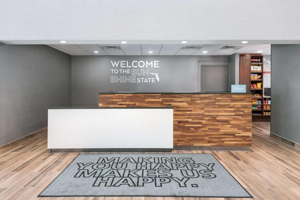 Hampton Inn & Suites Fort Myers Beach/Sanibel Gateway - Housity
