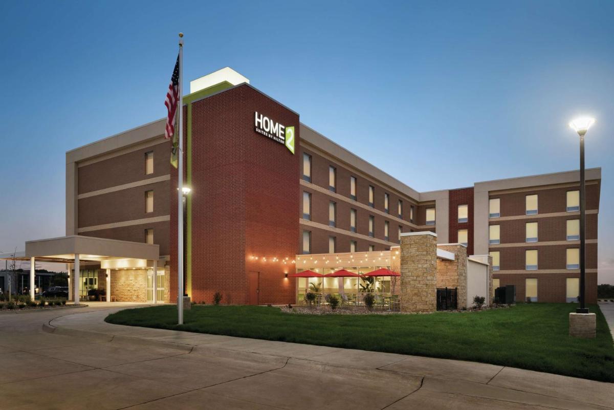 Home2 Suites By Hilton Iowa City Coralville - Housity