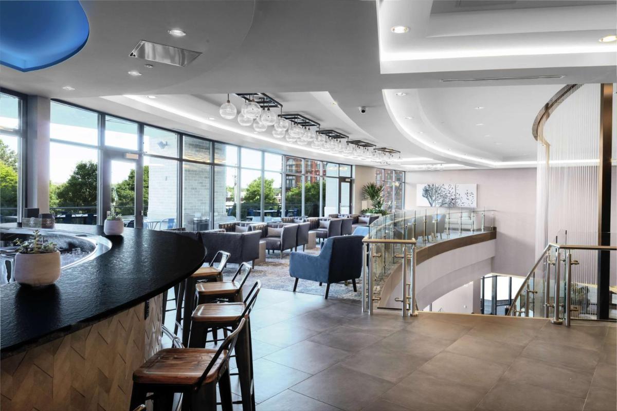 Embassy Suites By Hilton Grand Rapids Downtown - Housity