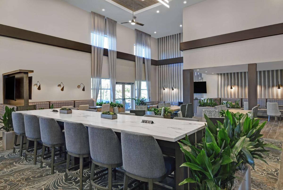 Homewood Suites By Hilton Edison Woodbridge, NJ - Housity
