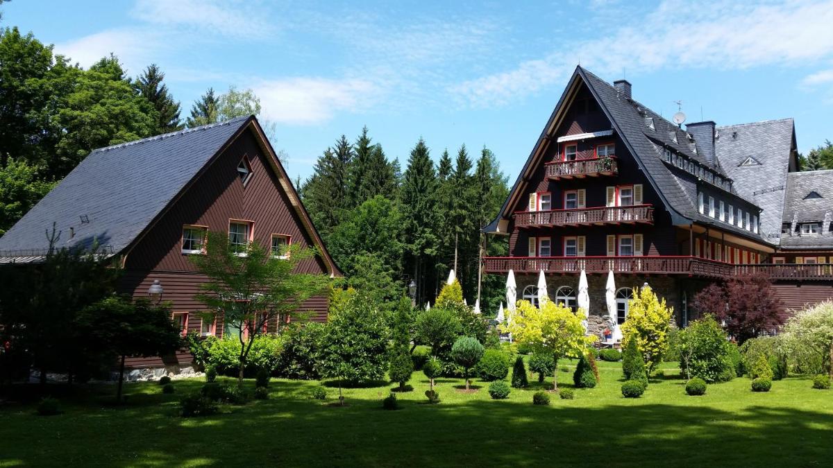Romantik Hotel Jagdhaus Waldidyll - Housity