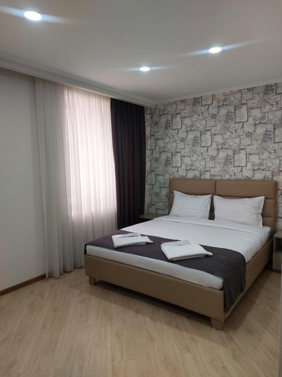 Aparan Hotel - Housity