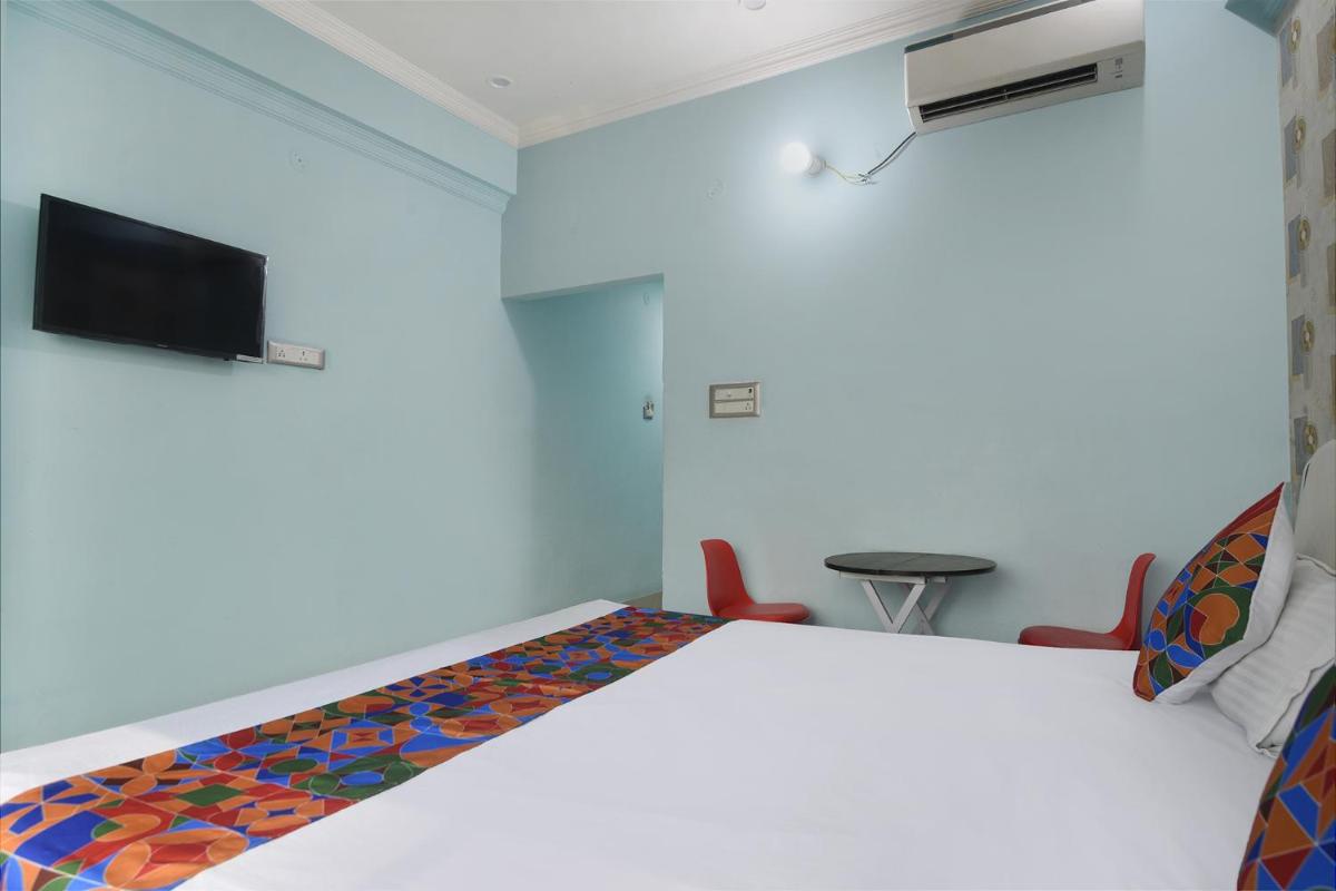 FabHotel Raj Niwas - Housity