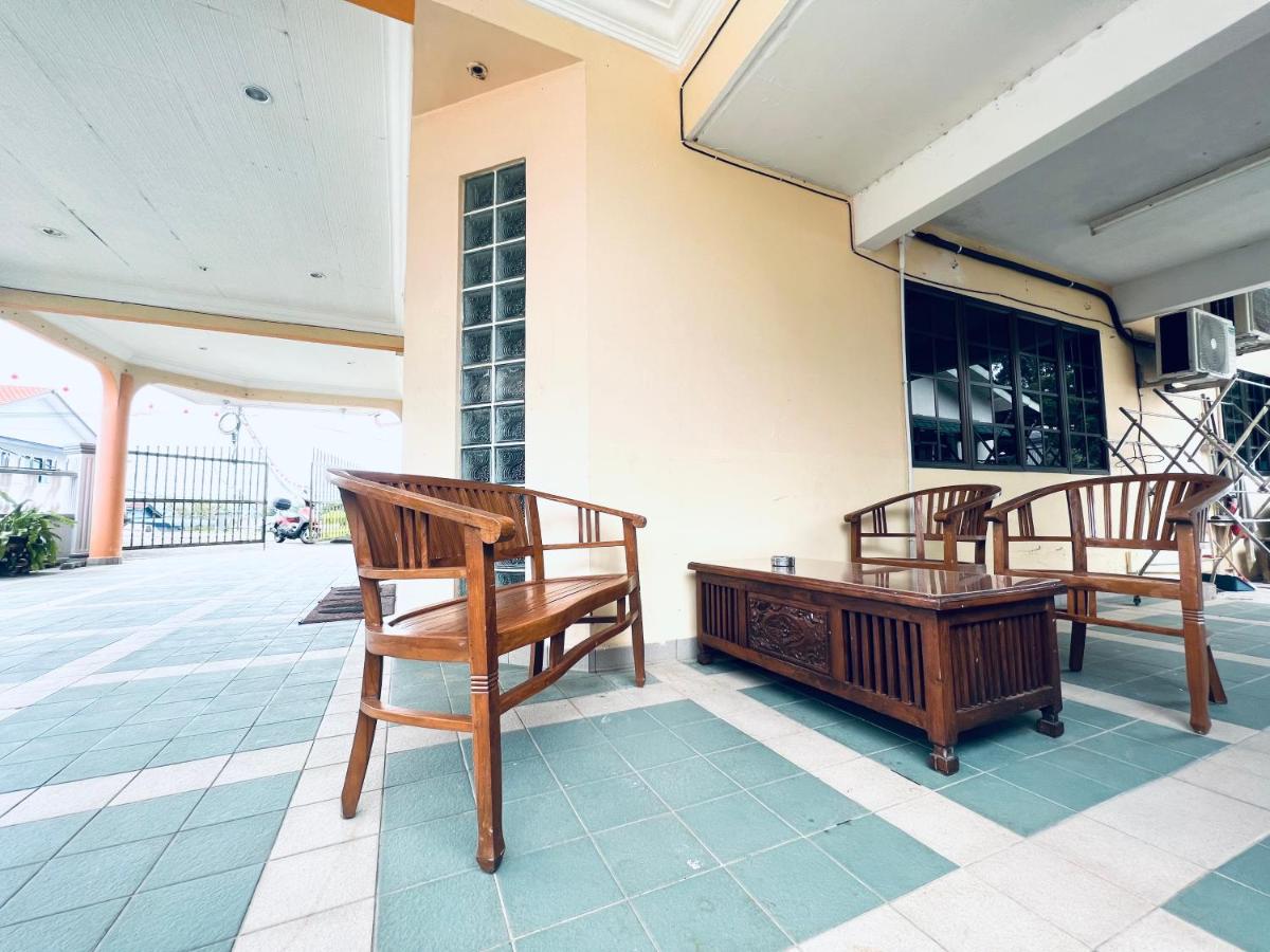 SingHome Holiday House - Housity