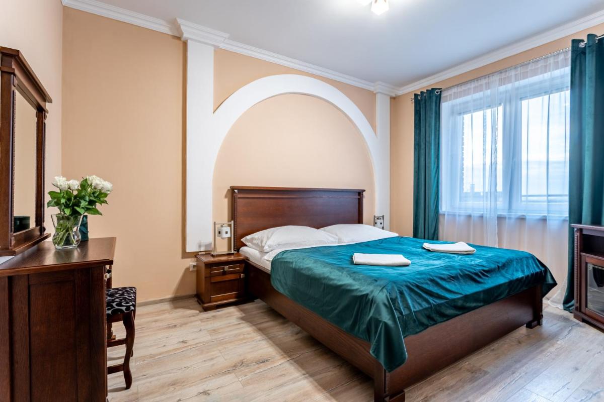 U Císařské cesty - Penzion, restaurace a minipivovar - Housity