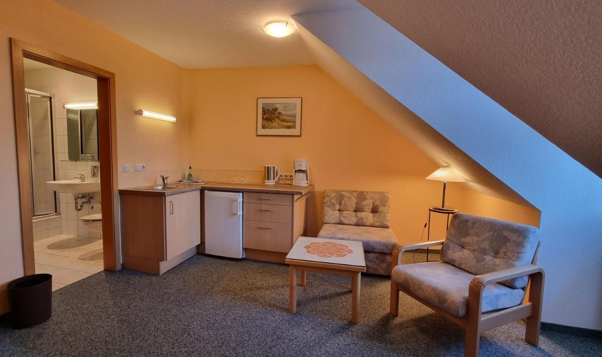 Hotel Peenebrücke - Housity