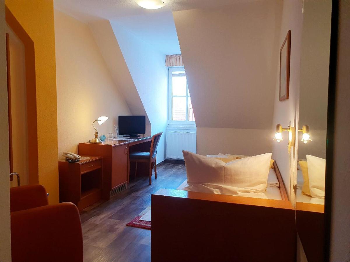 Hotel Peenebrücke - Housity