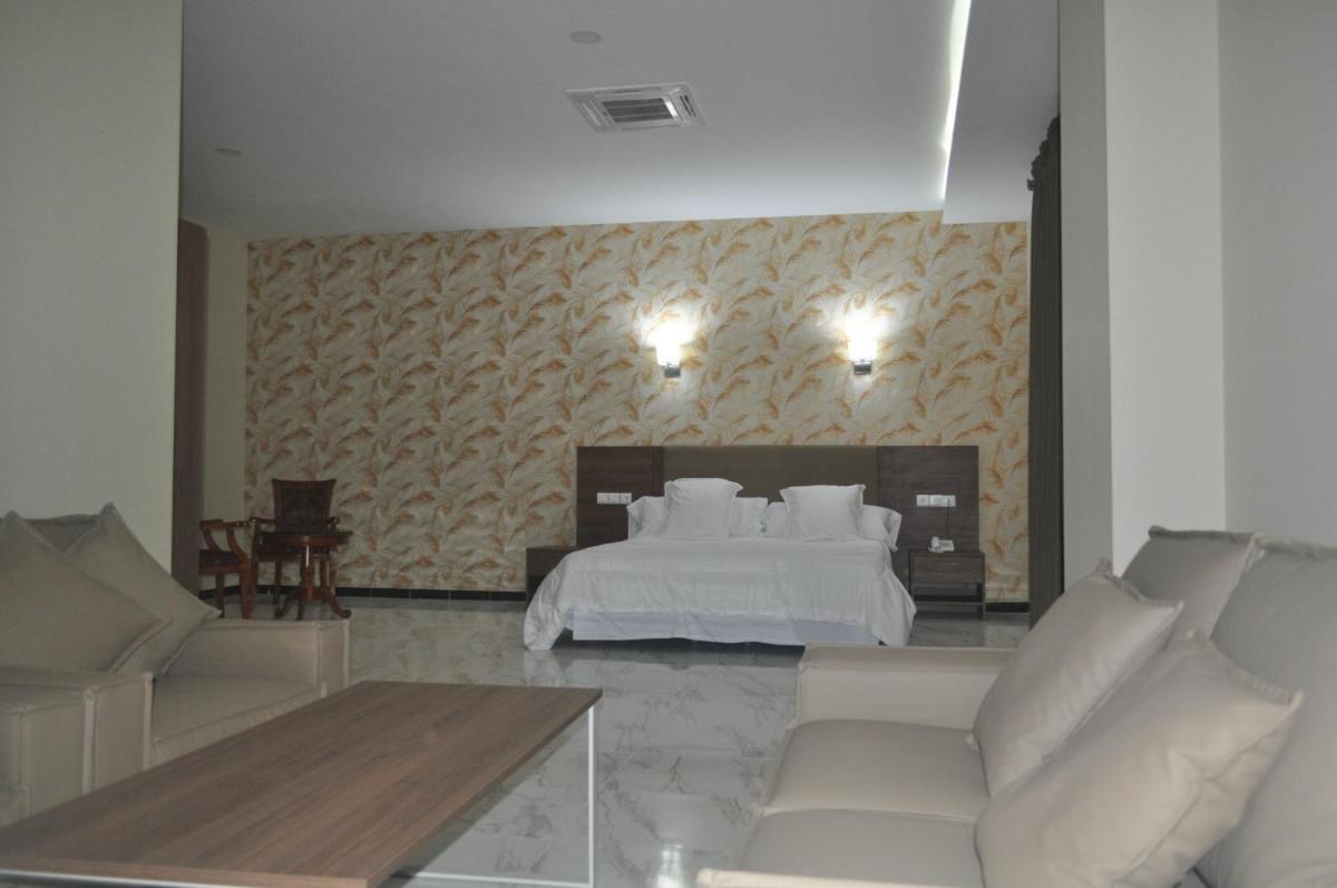 Hôtel Lina - Hizvo