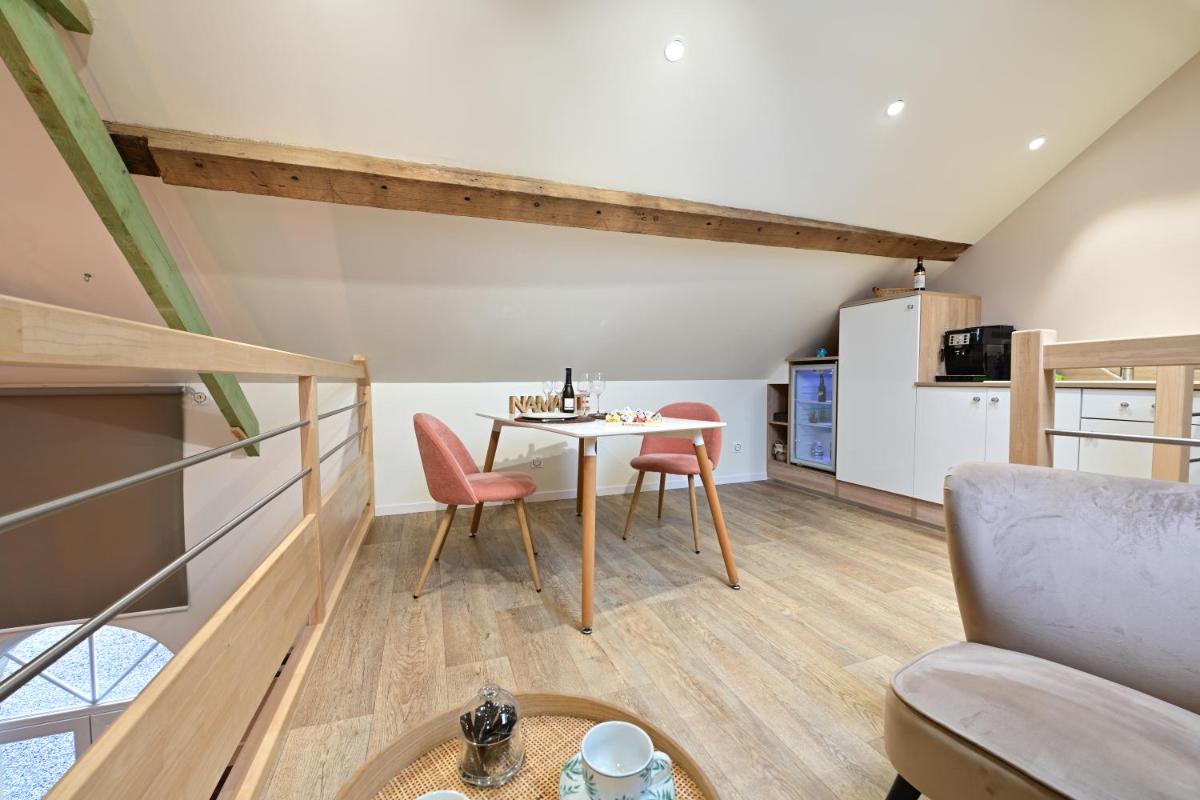 Instinct - Jacuzzi, Sauna, Apéritif dînatoire et Petit déjeuner - Housity