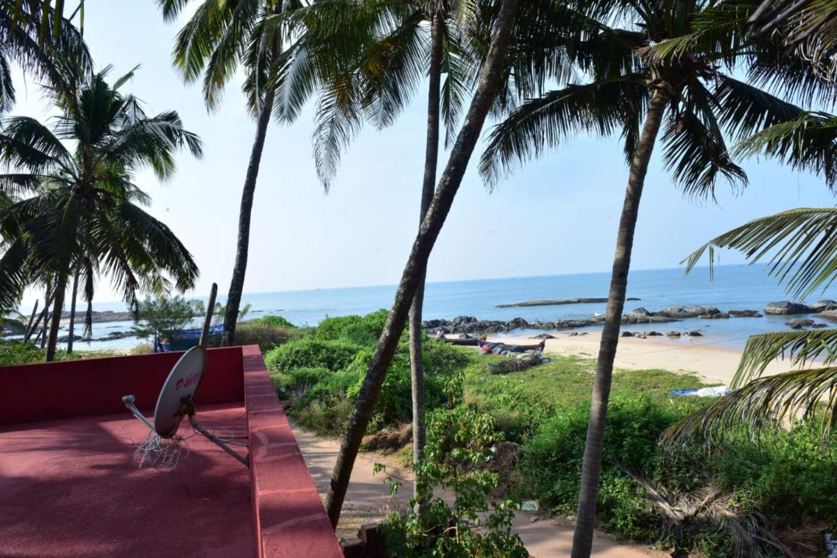 Abraham Beach House - Housity