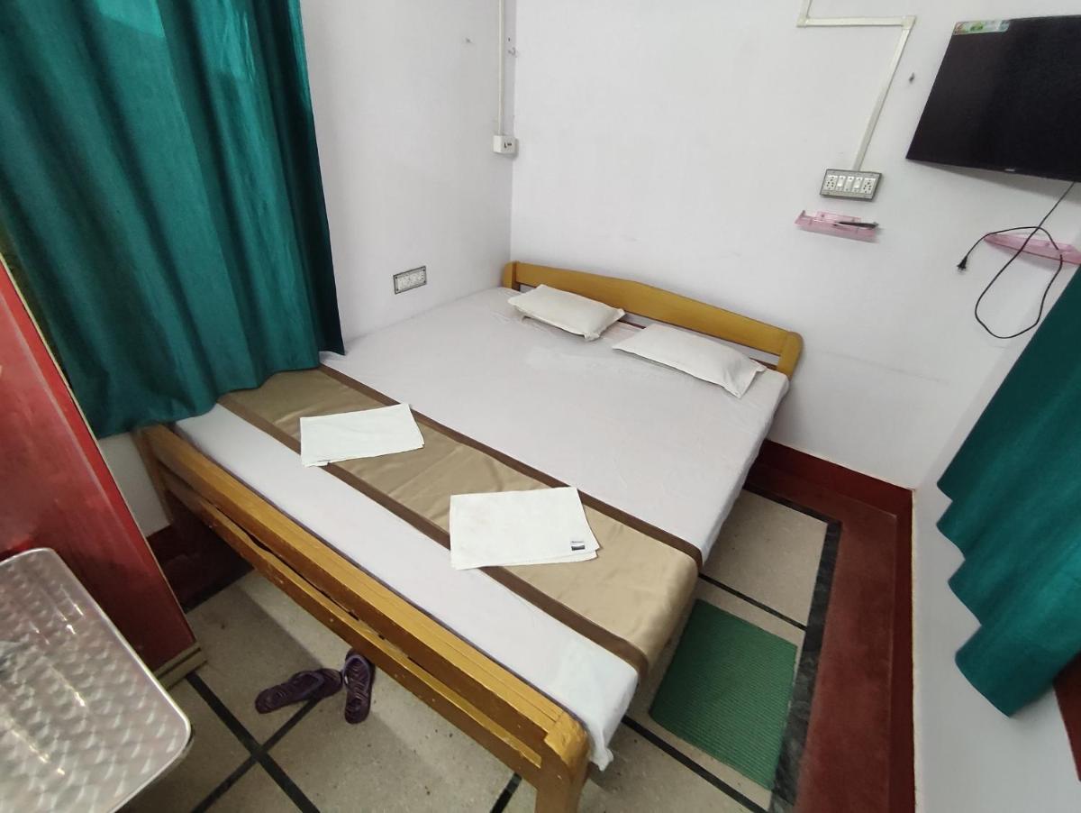 Green Palace Guest House - Housity