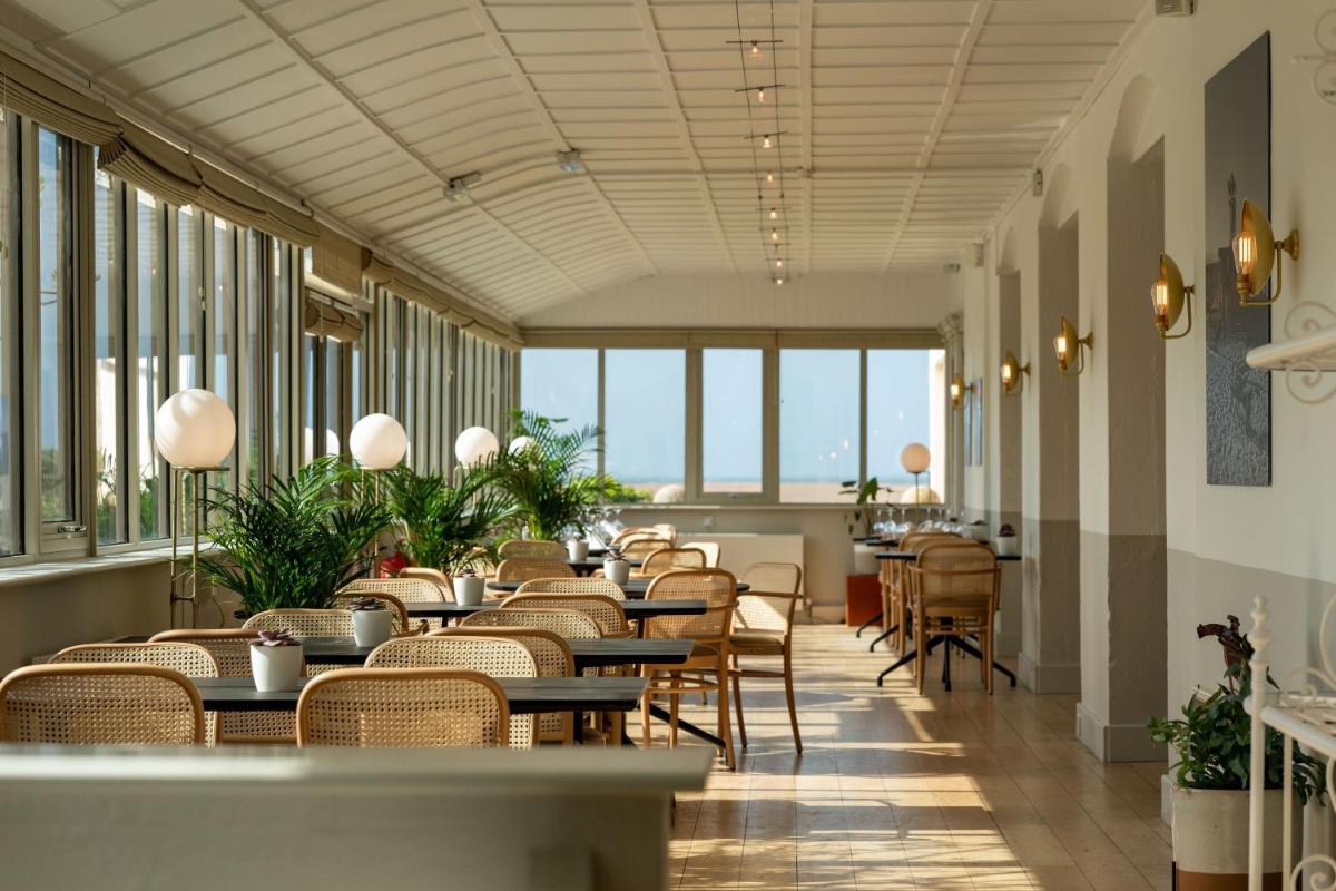 Moonfleet Manor - A Luxury Family Hotel - Housity