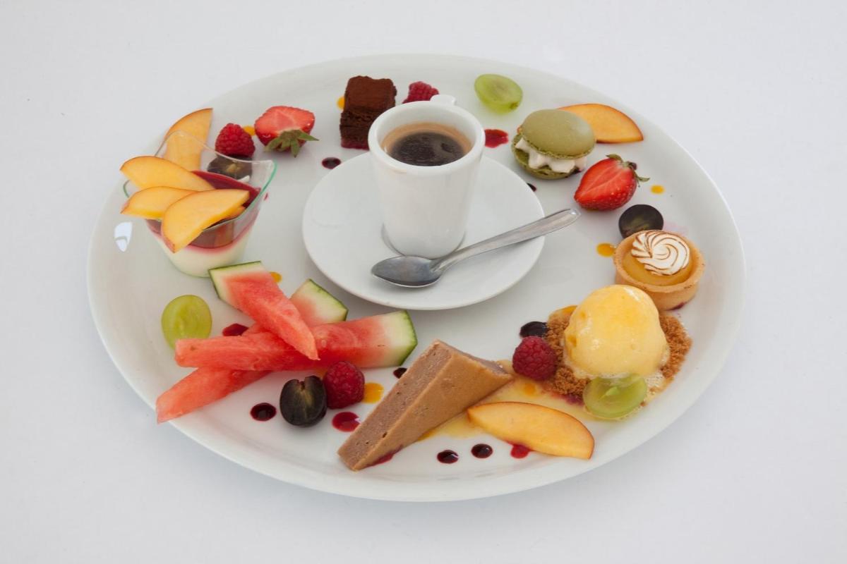 Nourriture dans l'hôtel ou à proximité