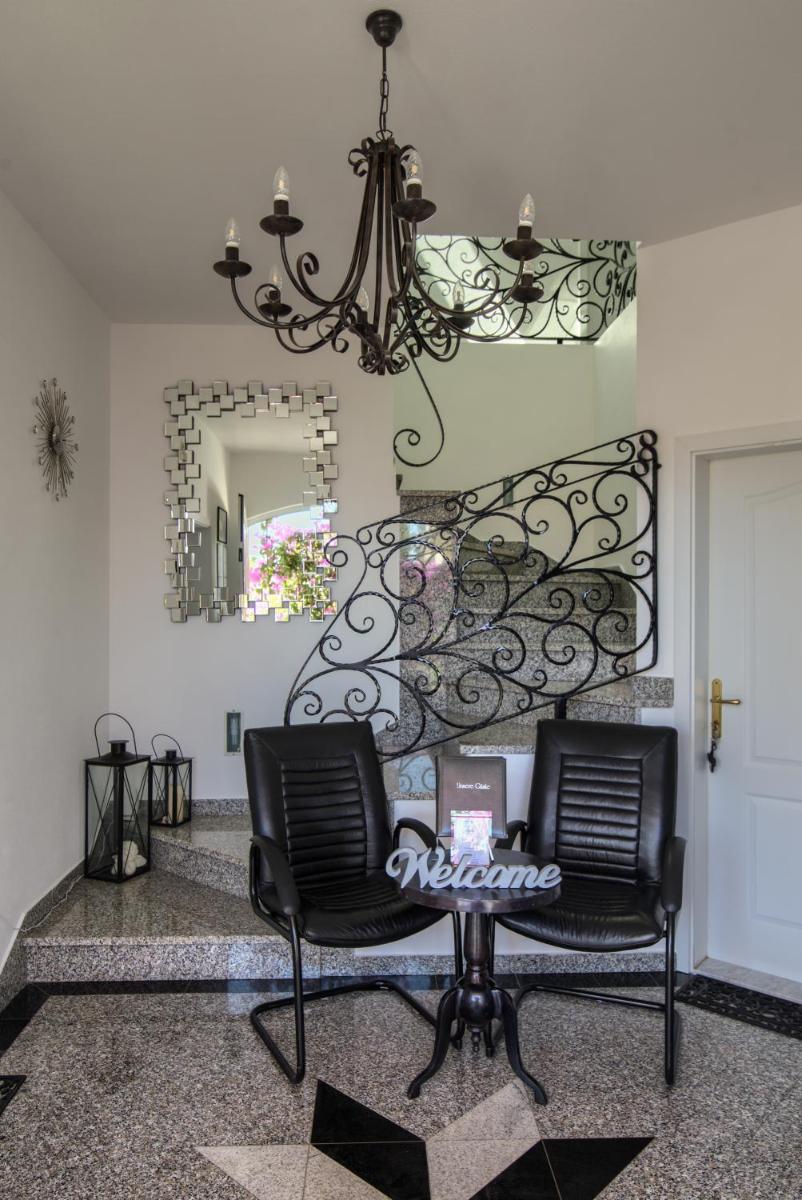 Hotel Villa Vera 2 - Housity