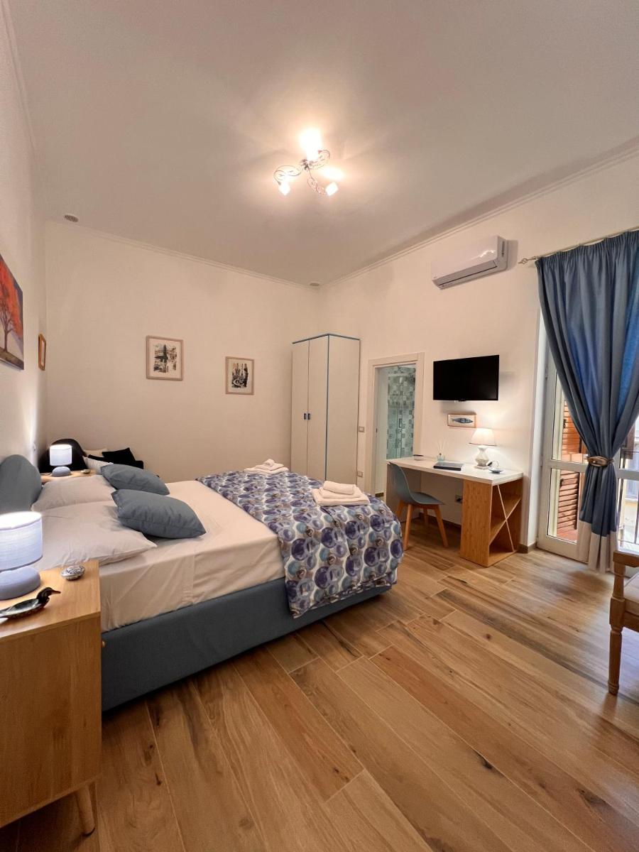 ERIC'S HOUSE - Housity