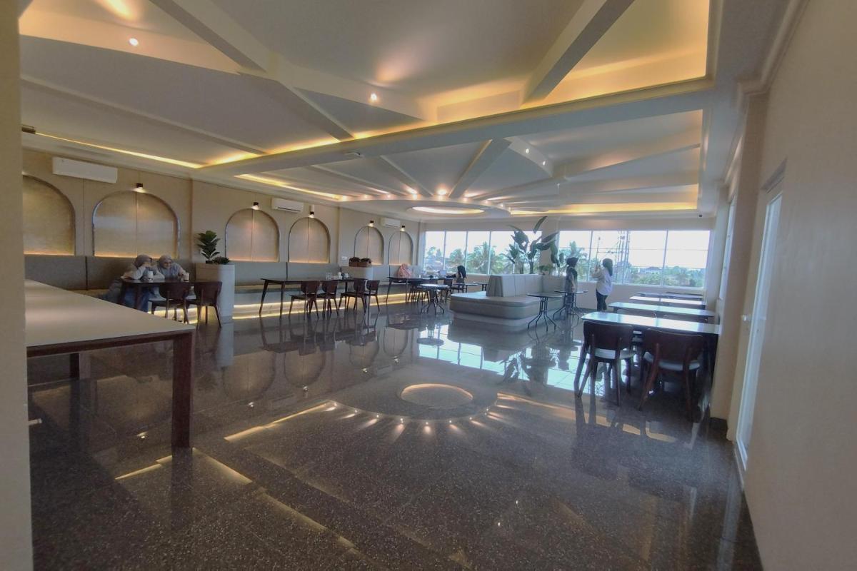 Maulidia Hotel Syariah & Convention Center - Housity