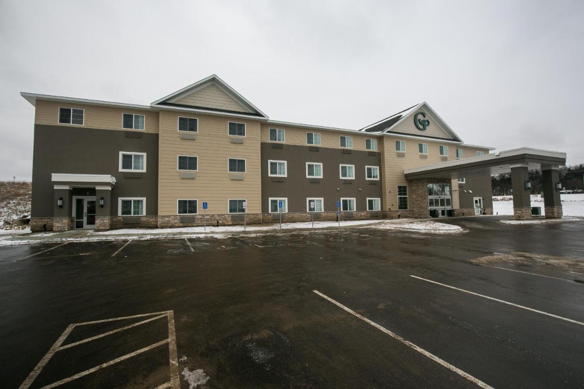 GrandStay Hotel & Suites - Housity