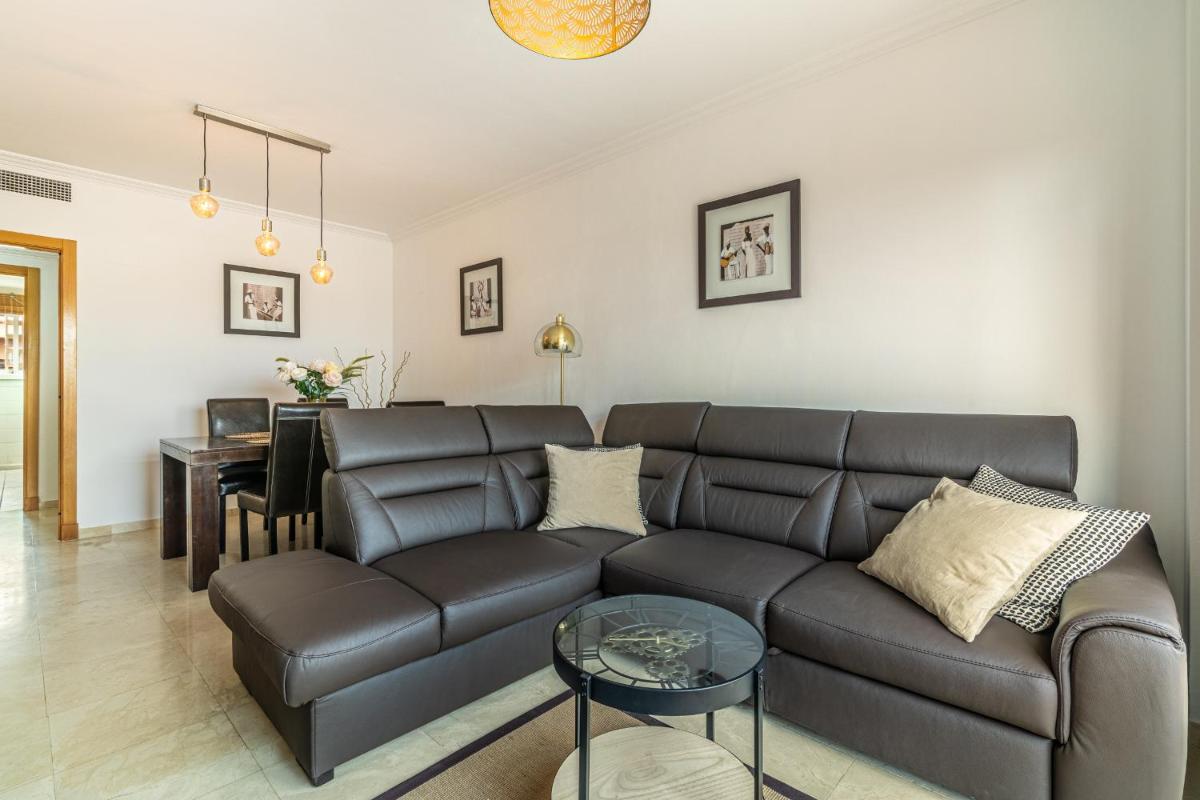 Casares del Sol Apartment - Housity