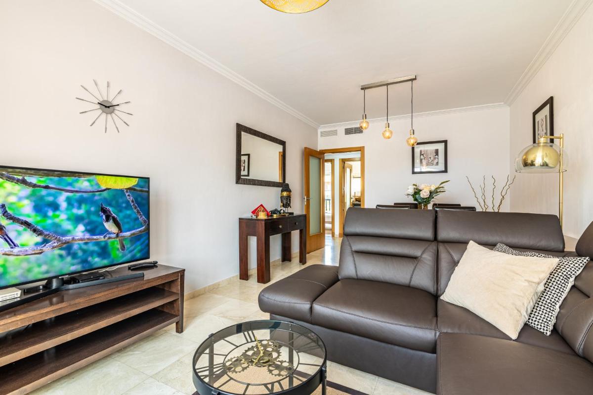 Casares del Sol Apartment - Housity