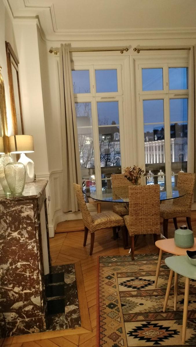 Appartement avec belle vue sur la place du Martroi - Housity