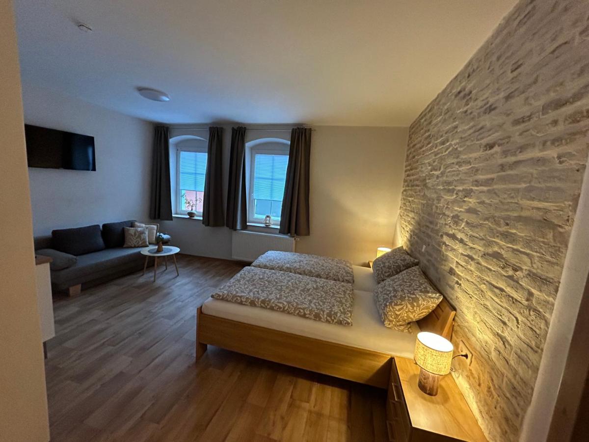 ANNA Gästehaus Zimmer - Housity