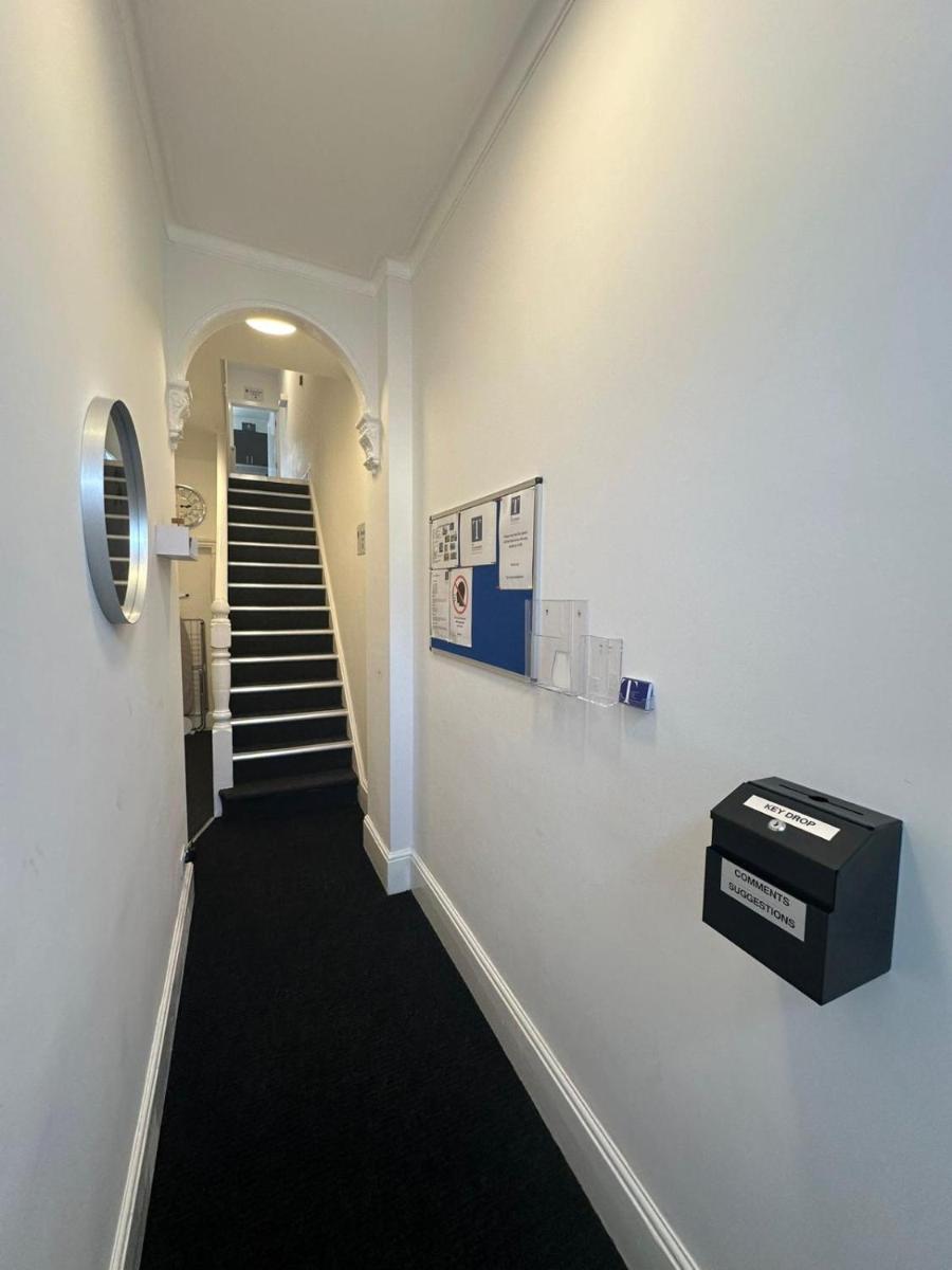 Cambridge Central Rooms - Tas Accommodations - Housity