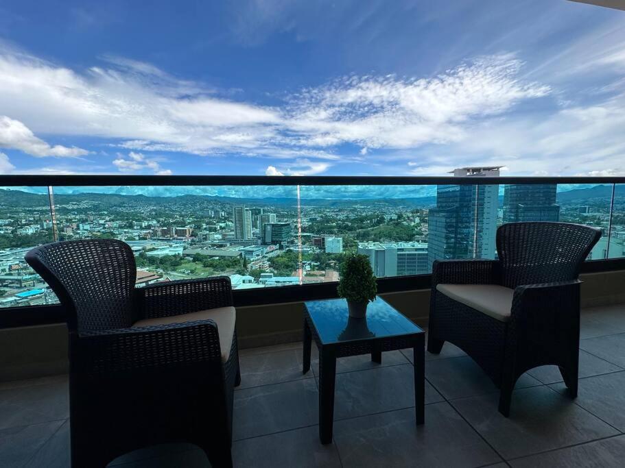 Luxury 2BR Apartment in Astria 605 - Housity