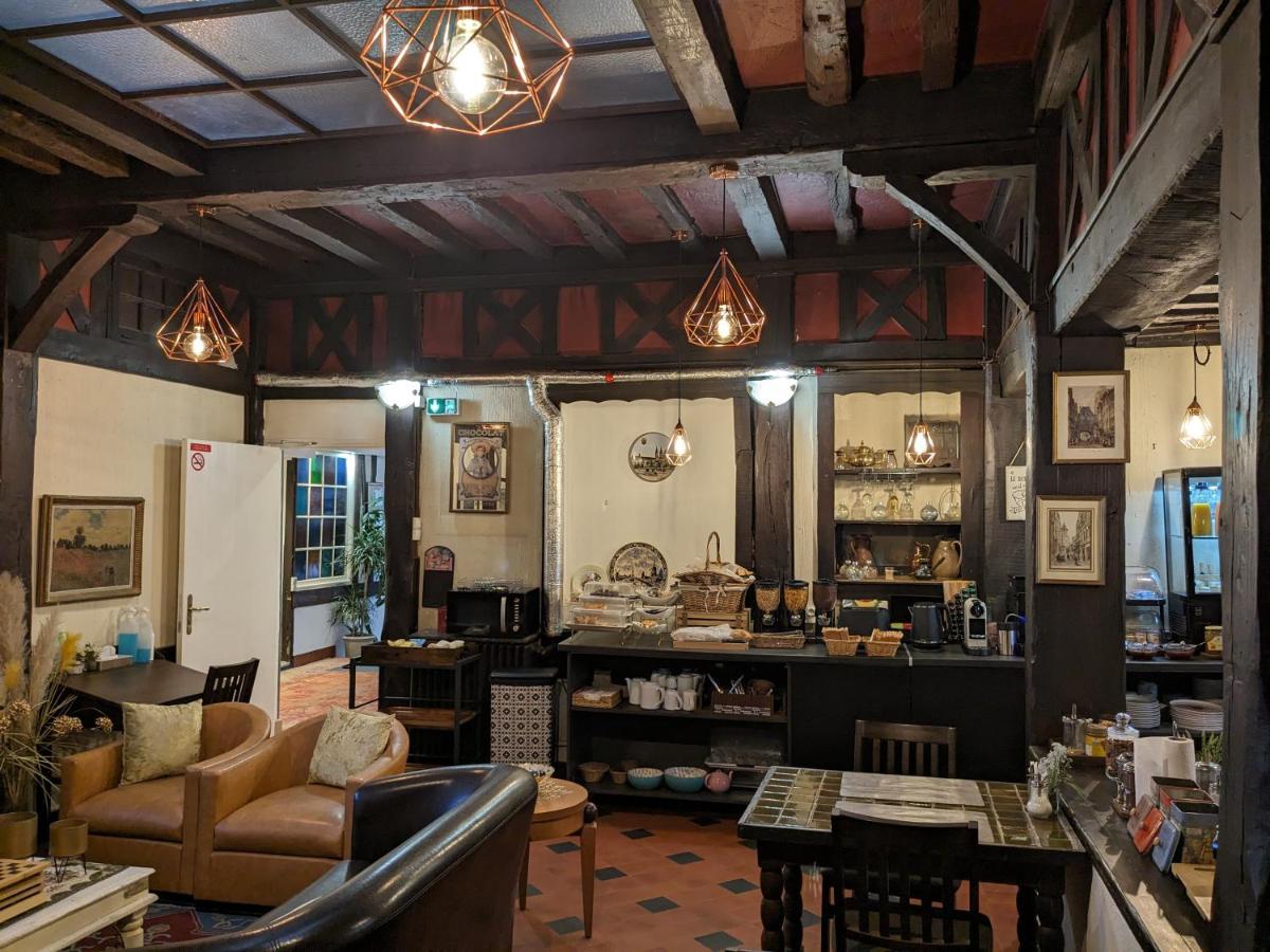Hotel Morand - Housity