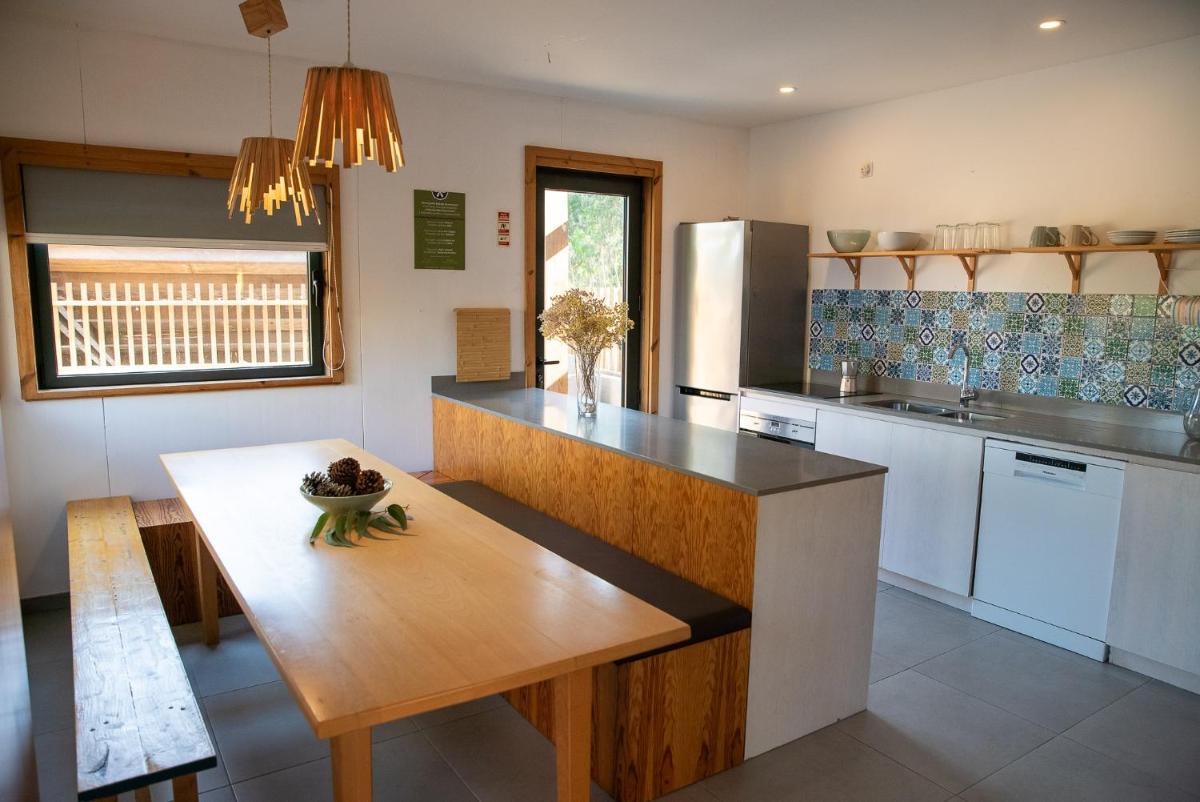 A cozinha ou kitchenette de Bukubaki Eco Surf