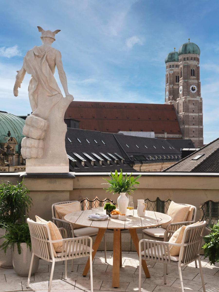 Galeriebild der Unterkunft Rosewood Munich in München