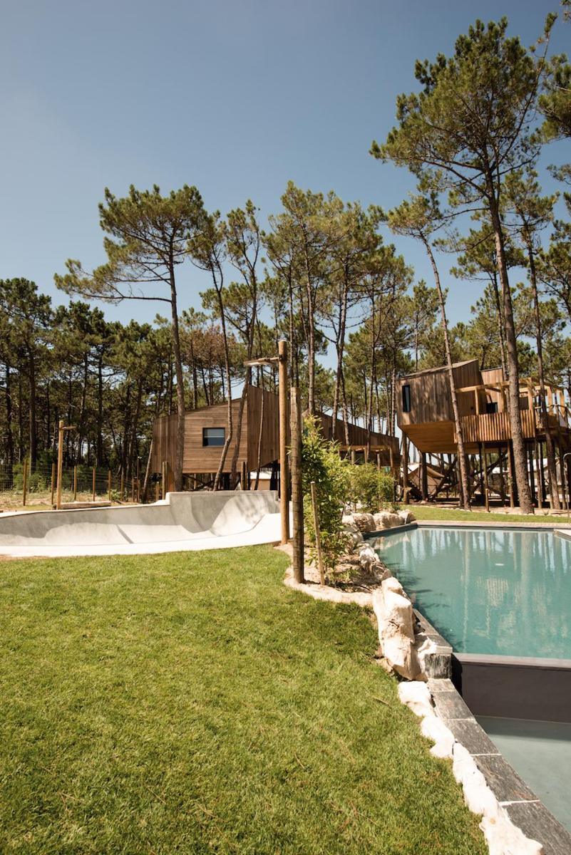 A piscina em ou perto de Bukubaki Eco Surf