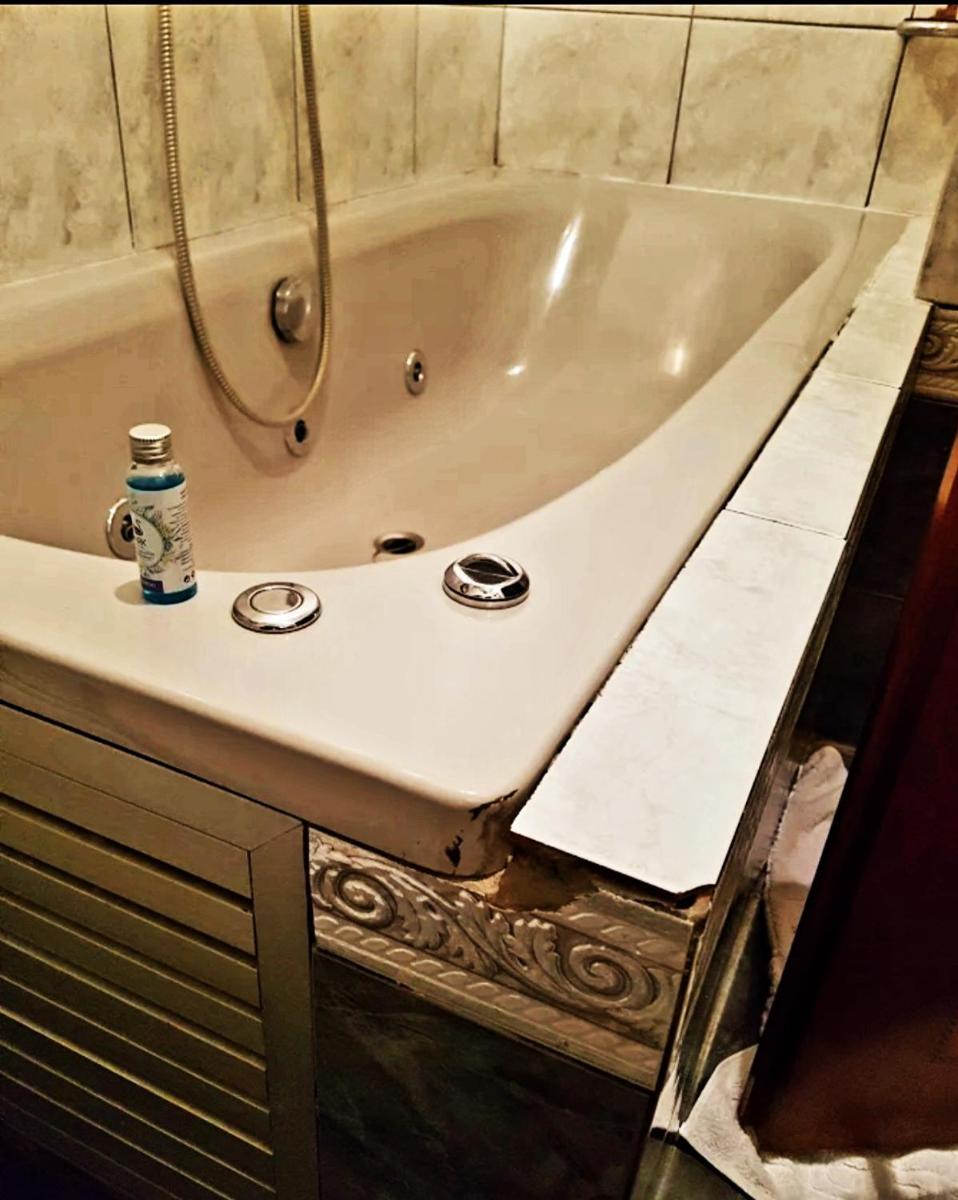 HOTELS ELSA - Housity