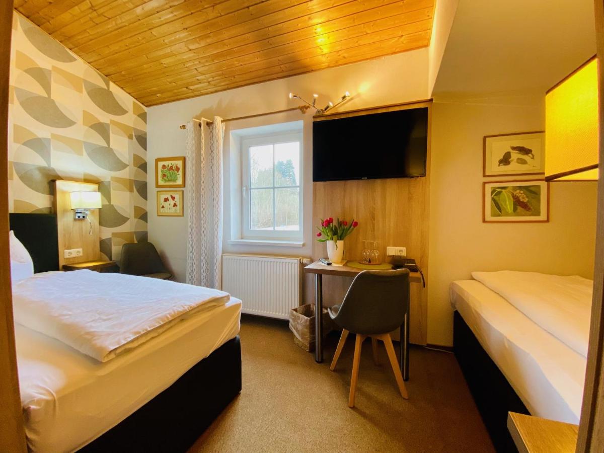 Hotel Zur Kutsche - Housity