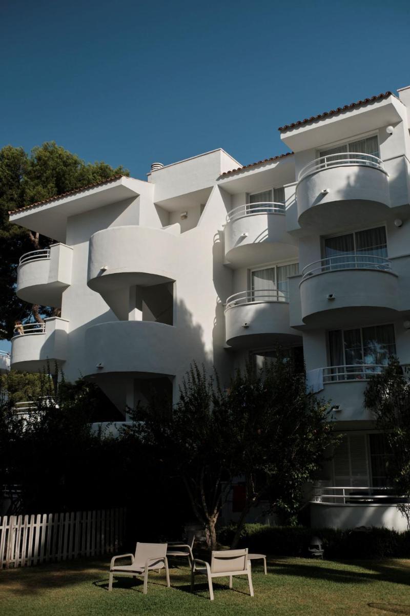 Edificio en el que se encuentra el apartahotel