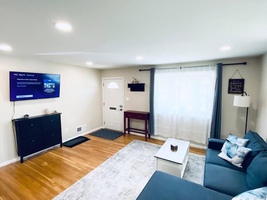 North Bethesda Gem - Housity