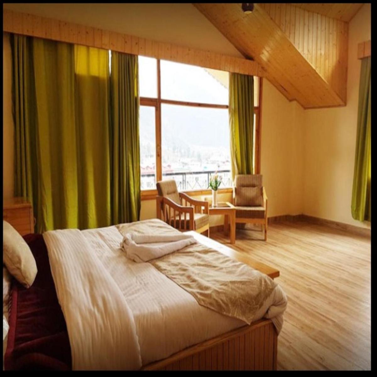 Hotel Jamla Inn - Housity